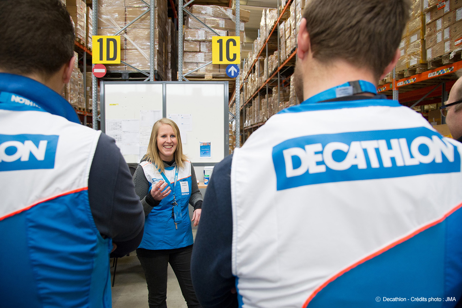 Claire, responsable de département logistique