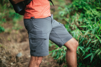 Short cargo de trek voyage FORCLAZ - Travel 100 - Homme