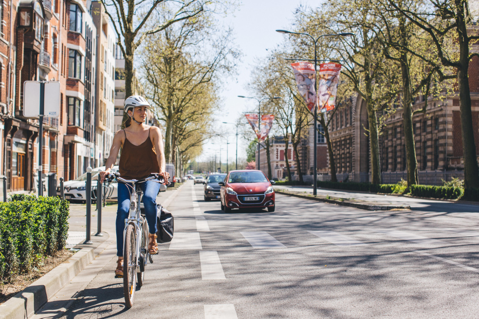 Decathlon confirme des tests avec ARVAL (groupe BNP Paribas), AZFALTE et ZENRIDE pour le déploiement du vélo de fonction