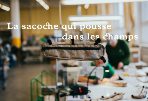 La sacoche qui pousse dans les champs