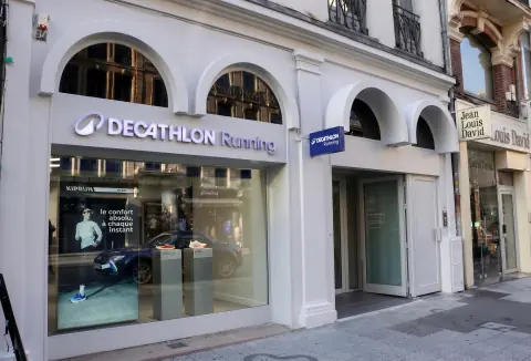 DECATHLON IMPLANTE SON CONCEPT SPÉCIALISÉ RUNNING<br/>  À LILLE<br/> 