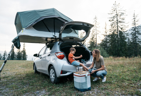 Quechua lance la tente de toit MH500 pour toutes les voitures !