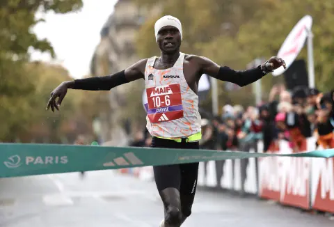 1:58:05 - LA 42 HOUSE À 59 SECONDES DU RECORD DU MONDE