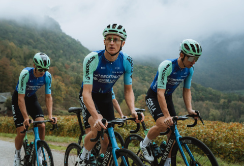 DECATHLON ET VAN RYSEL RENFORCENT LEUR ENGAGEMENT AUX CÔTÉS D’AG2R LA MONDIALE POUR LA SAISON 2025