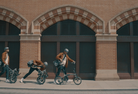 Dépliez votre vélo en un clin d'oeil avec le nouveau FOLD LIGHT 1 seconde !